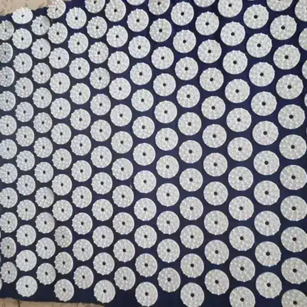 SpikeRest acupressure mat in Navy Blue, photographed by a verified buyer in Israel